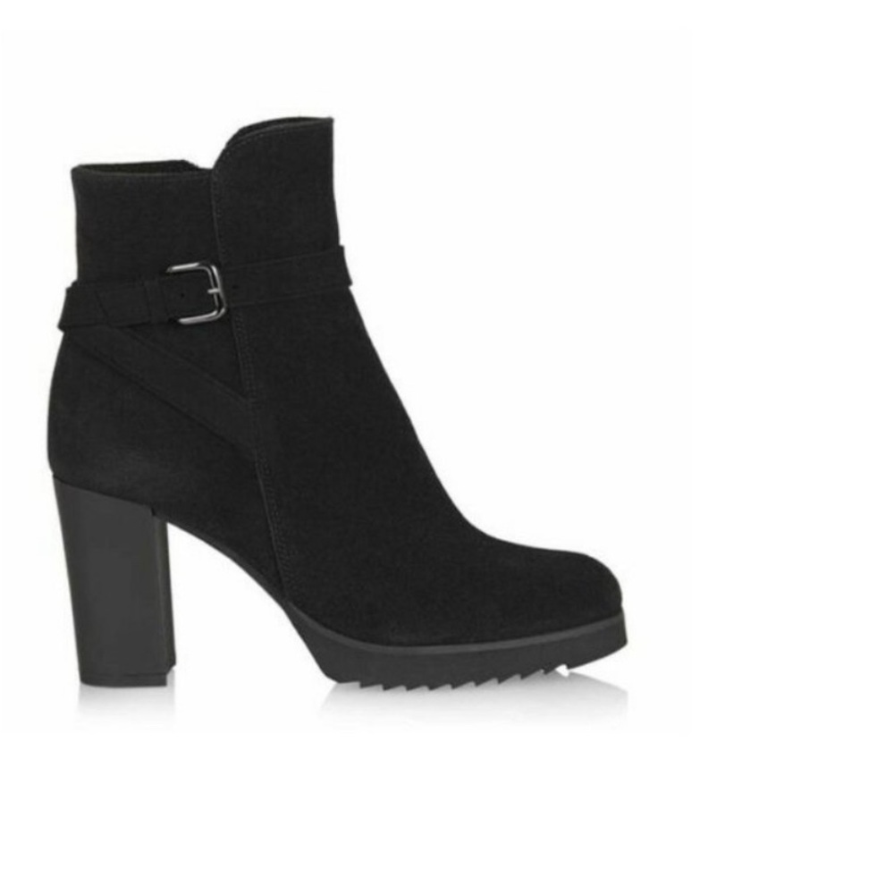 La Canadienne Meadow Bootie Black Suede 6.5